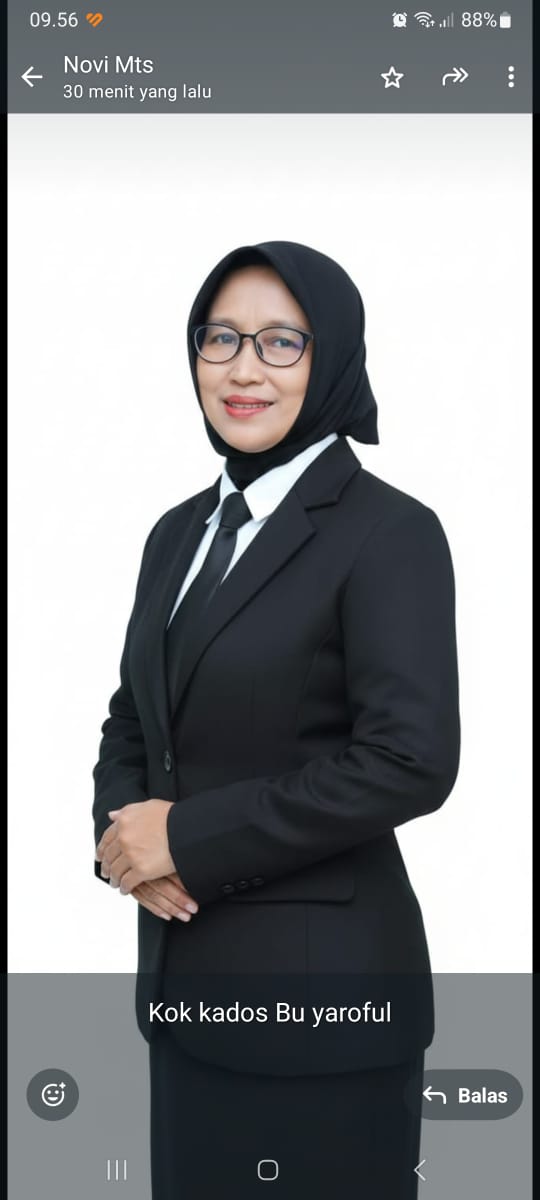 Dra.  YUENI DWI BUDI ALINTA,